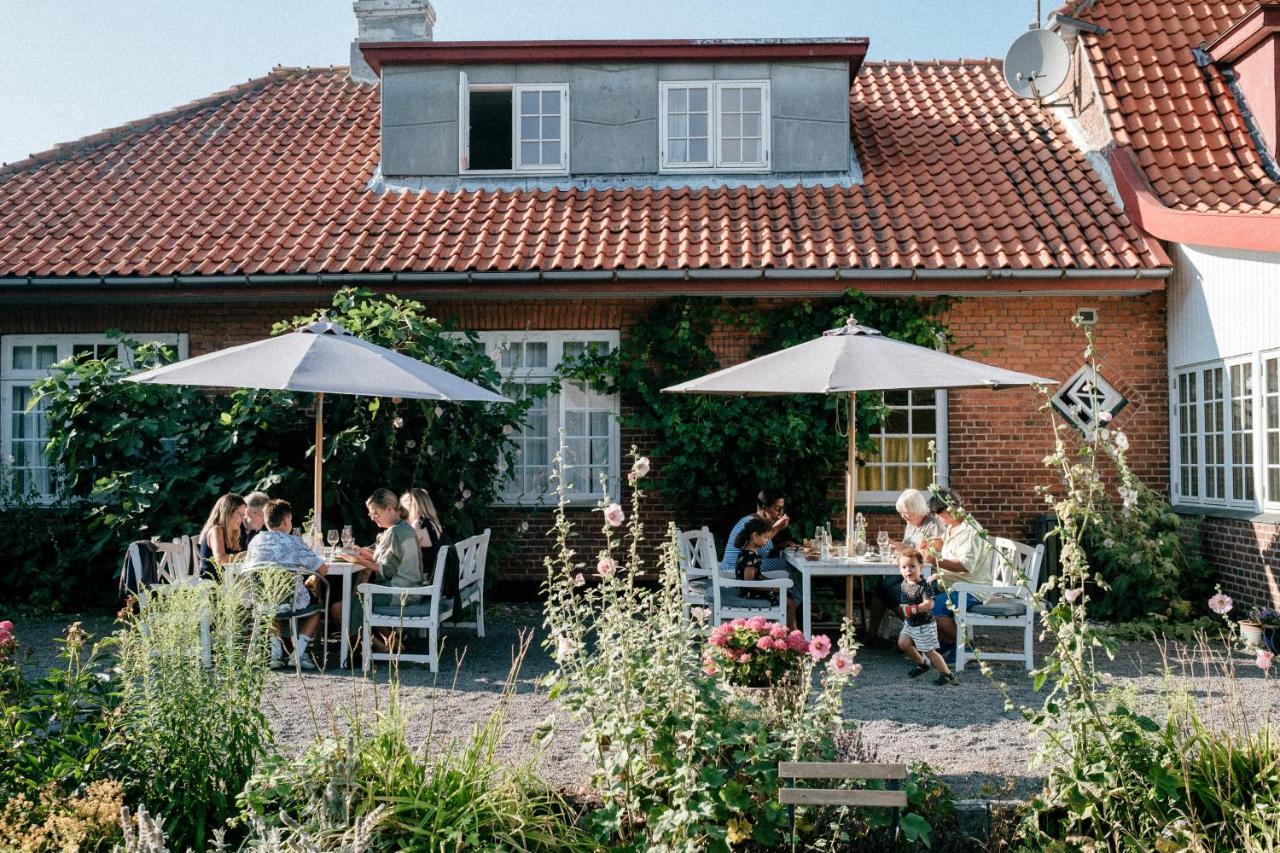 אלינגה Langebjerg Pension & Spisested מראה חיצוני תמונה