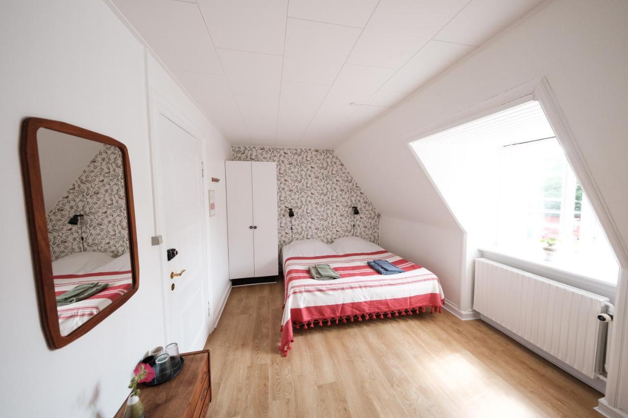 אלינגה Langebjerg Pension & Spisested מראה חיצוני תמונה